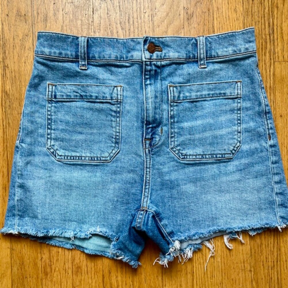 Madewell High-Rise Denim Shorts Patch Pocket Edition | Size 29 - Picture 3 of 5